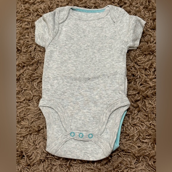 NWT Adventure Blanket and Onsie Set - Picture 3 of 9